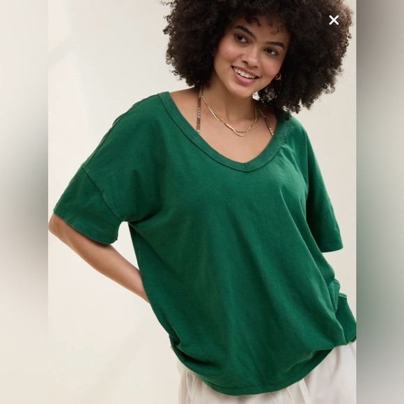 aerie Tops - NWT Aerie Oversized V-Neck Boyfriend T-Shirt Size Large Green Dark Algae 3676